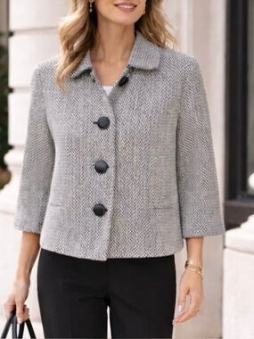 New York & Company Gray Herringbone Four- Button Cropped Blazer | Medium